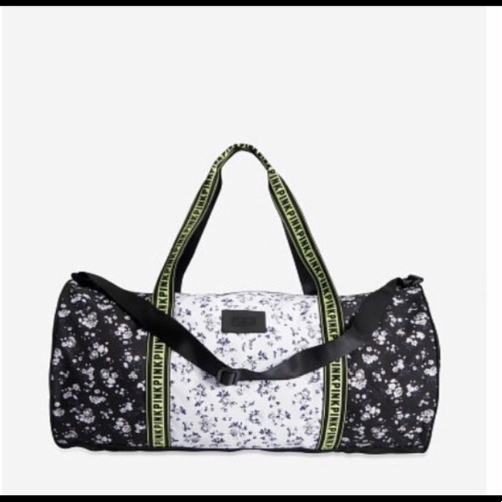 🆕 PINK duffle bag - Picture 1 of 2